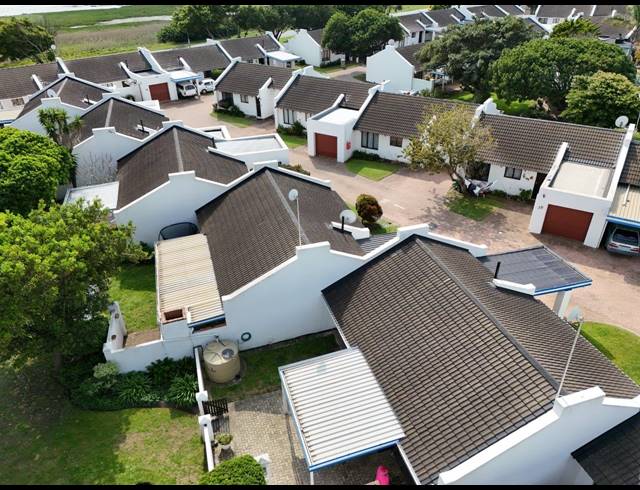2 BEDROOM TOWNHOUSE FOR SALE IN PARADISE BEACH